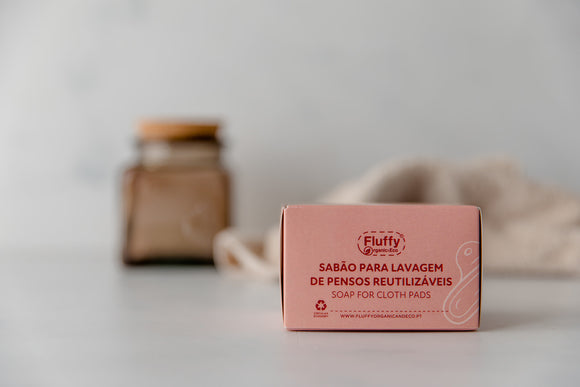 Sabão para lavagem pensos menstruais reutilizáveis . Flyffy Organic & Eco